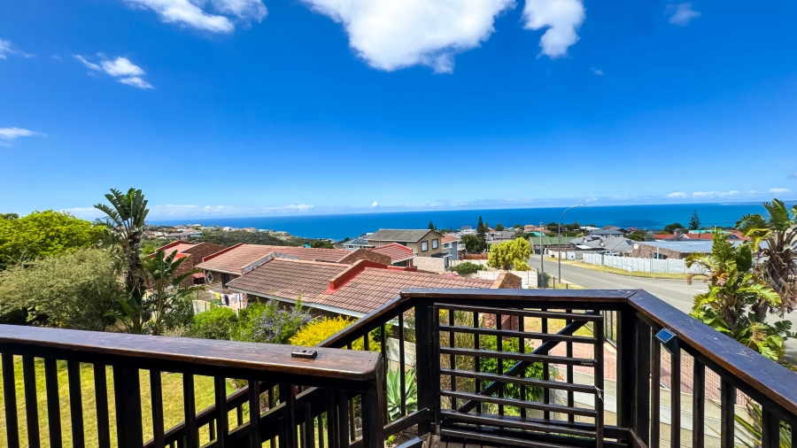 4 Bedroom Property for Sale in Dana Bay Western Cape